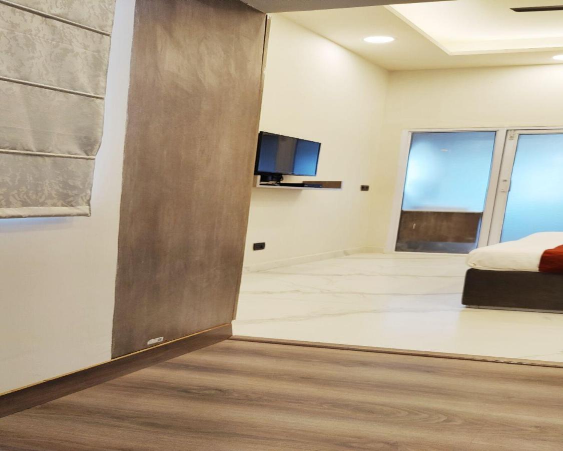 לינה וארוחת בוקר ניו דלהי The Dream House מראה חיצוני תמונה